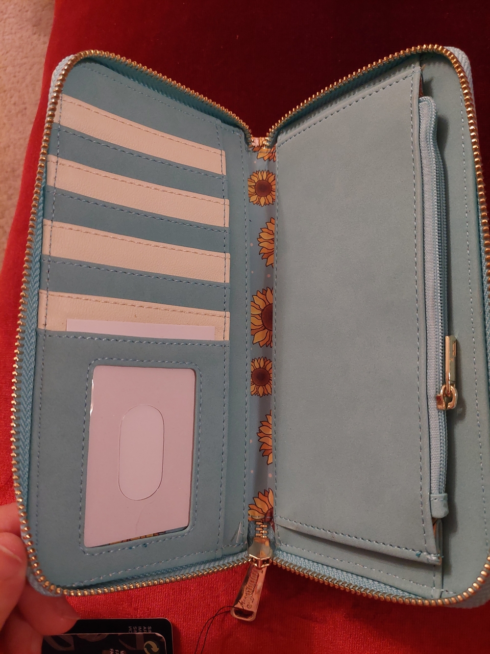 Loungefly Disney Pocahontas Sunflower Zip Wallet - Cream - Picture 3 of 3